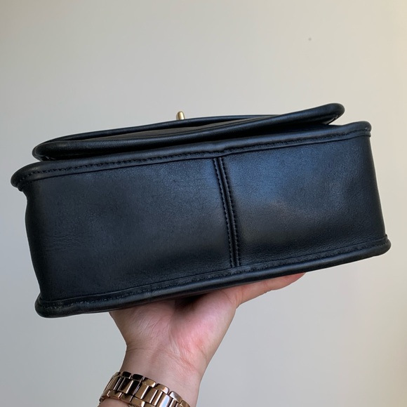 Rambler’s Legacy (9061) Vintage Coach Crossbody Shoulder Bag - Picture 5 of 16